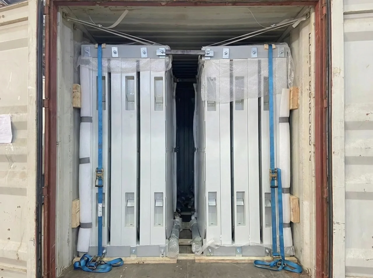 Verpackung modularer Einheiten in 40'-HC-ISO-Containern